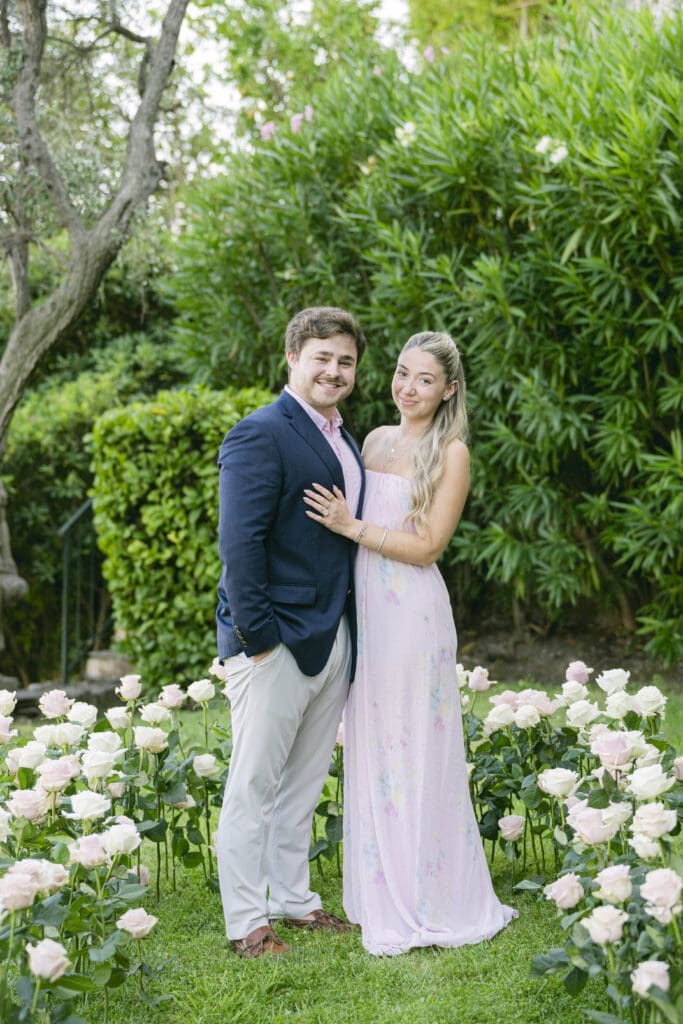 Séance photo de couple après une demande en mariage à la Chèvre d'Or, Èze