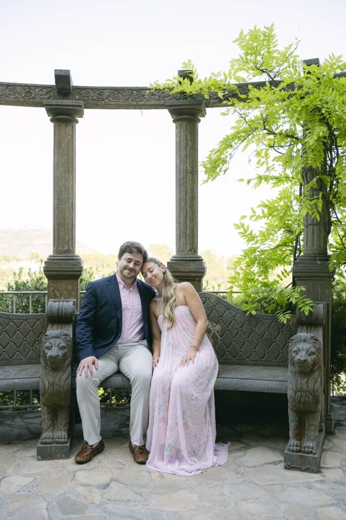 Séance photo de couple après une demande en mariage à la Chèvre d'Or, Èze