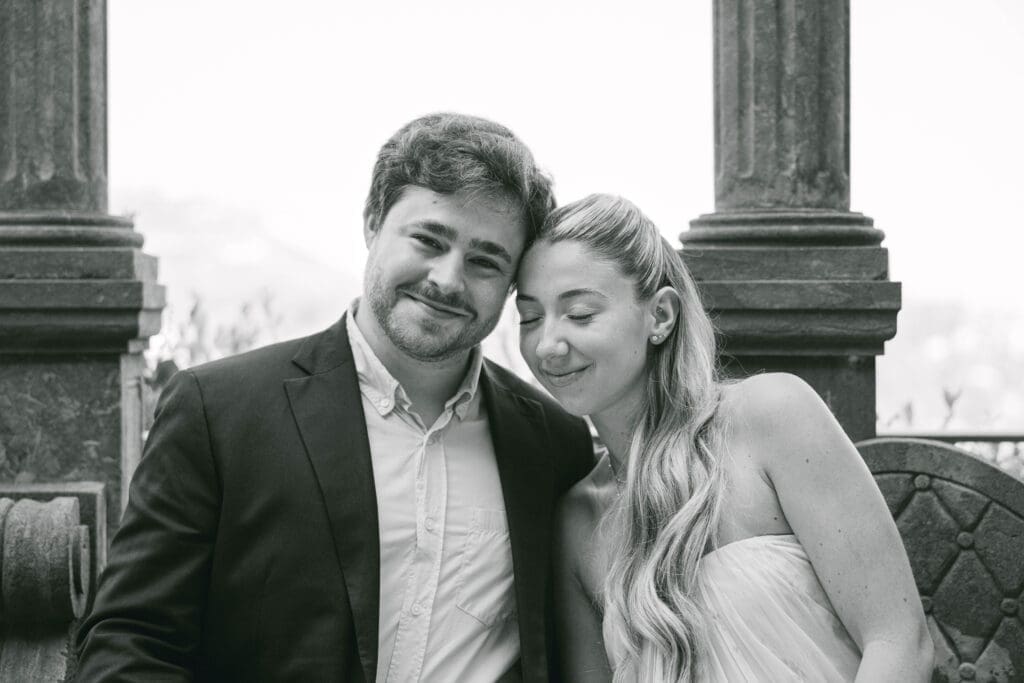 Séance photo de couple après une demande en mariage à la Chèvre d'Or, Èze